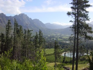 view over Franschhoek valley from the pass